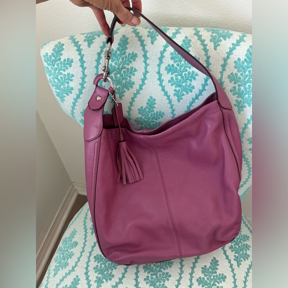 Coach Avery Leather Hobo Dusty Rose 🌹 LIKE NEW!